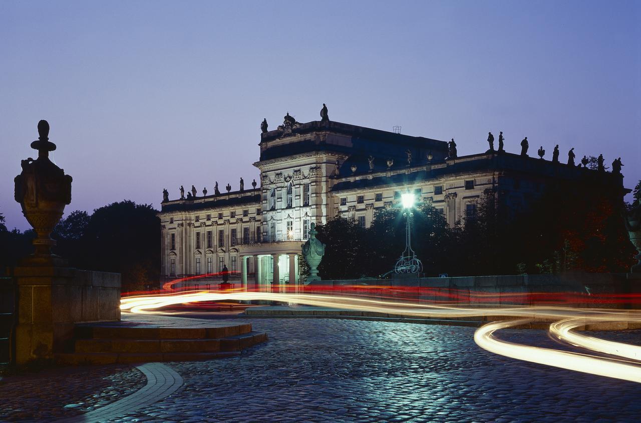 Hotel Erbprinz & Restaurant "Prinzenstube" Ludwigslust Exterior photo